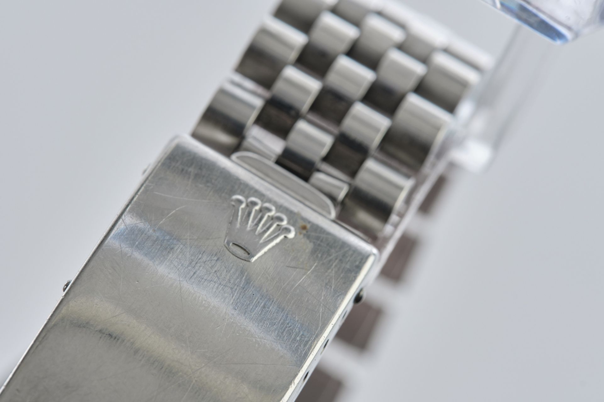 Herrenarmbanduhr, Rolex Oyster Perpetual Datejust, Schweiz, 1977, Automatik, Ref. 1601, Stahl, silb - Bild 8 aus 11