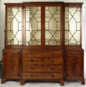 Library Bookcase / Bücherschrank, George III, England, um 1780, Mahagoni, Korpus bestehend aus je d