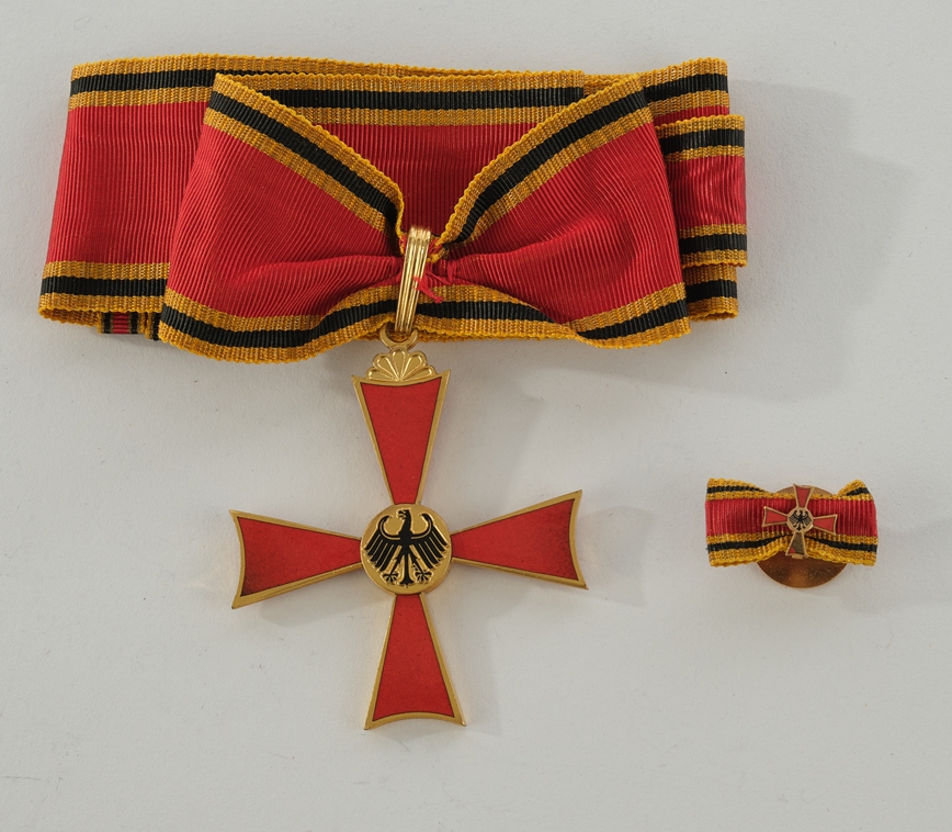 Großes Verdienstkreuz des Bundesverdienstordens, Ausführung Steinhauer & Lück, Lüdenscheid, Buntmet - Image 2 of 2