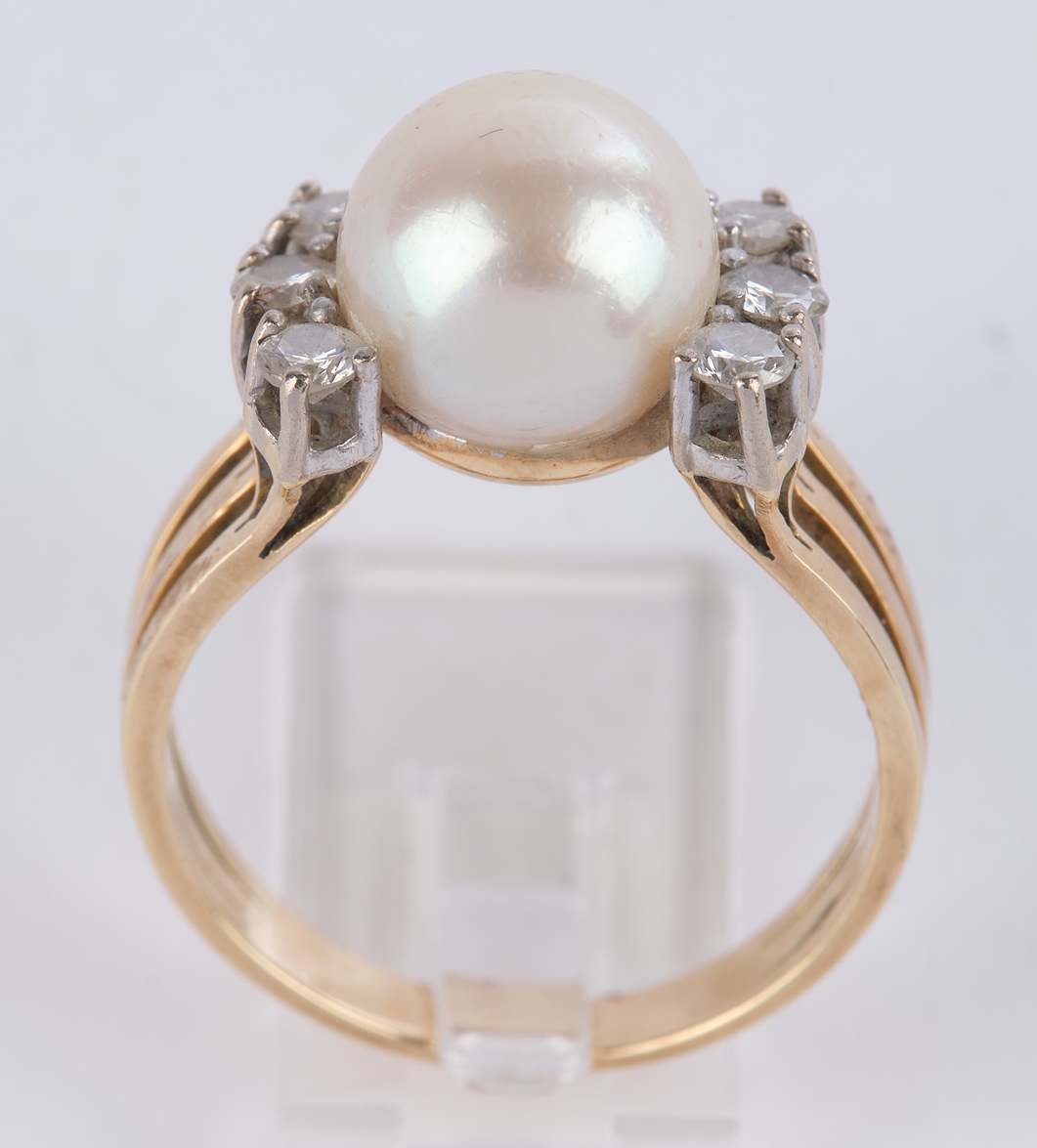 Ring, GG 585, Perle, 6 Brillanten zus. ca. 0.30 ct., 5 g, RM 17 - Image 3 of 3