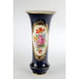 Vase, "Amsterdamer Art", Meissen, Schwertermarke, 1. Wahl, Trompetenform, schauseitige Reserve mit