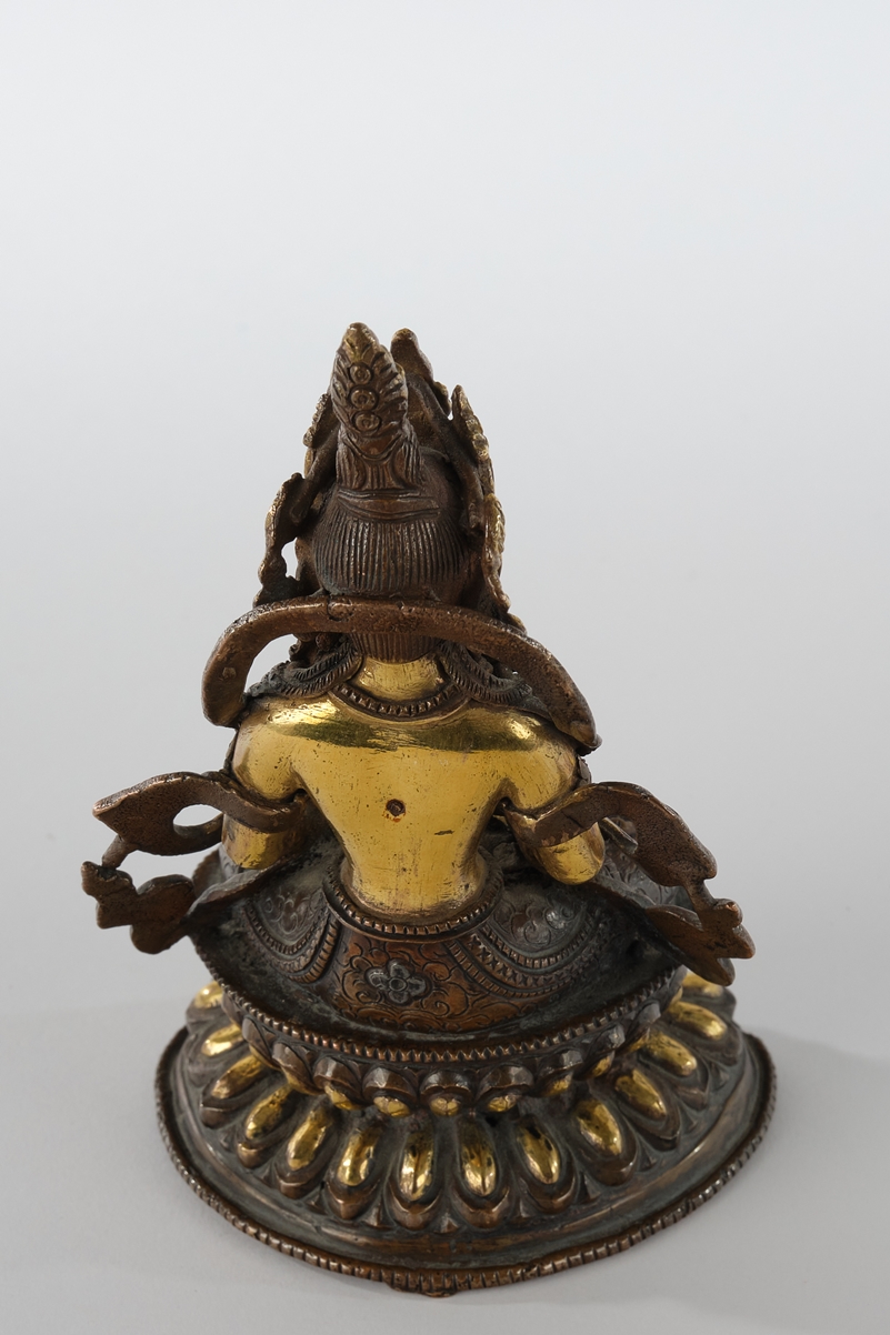 Buddha Amitayus, Tibet/Nepal, 2. Hälfte 20. Jh., Kupferbronze, partiell vergoldet, Glassteinbesatz, - Image 3 of 4