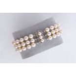 Perlarmband, dreireihig, Perlen 6.5 mm, Schließe WG 585, mit drei Perlen, zwei WG-Stege, 20 cm lang