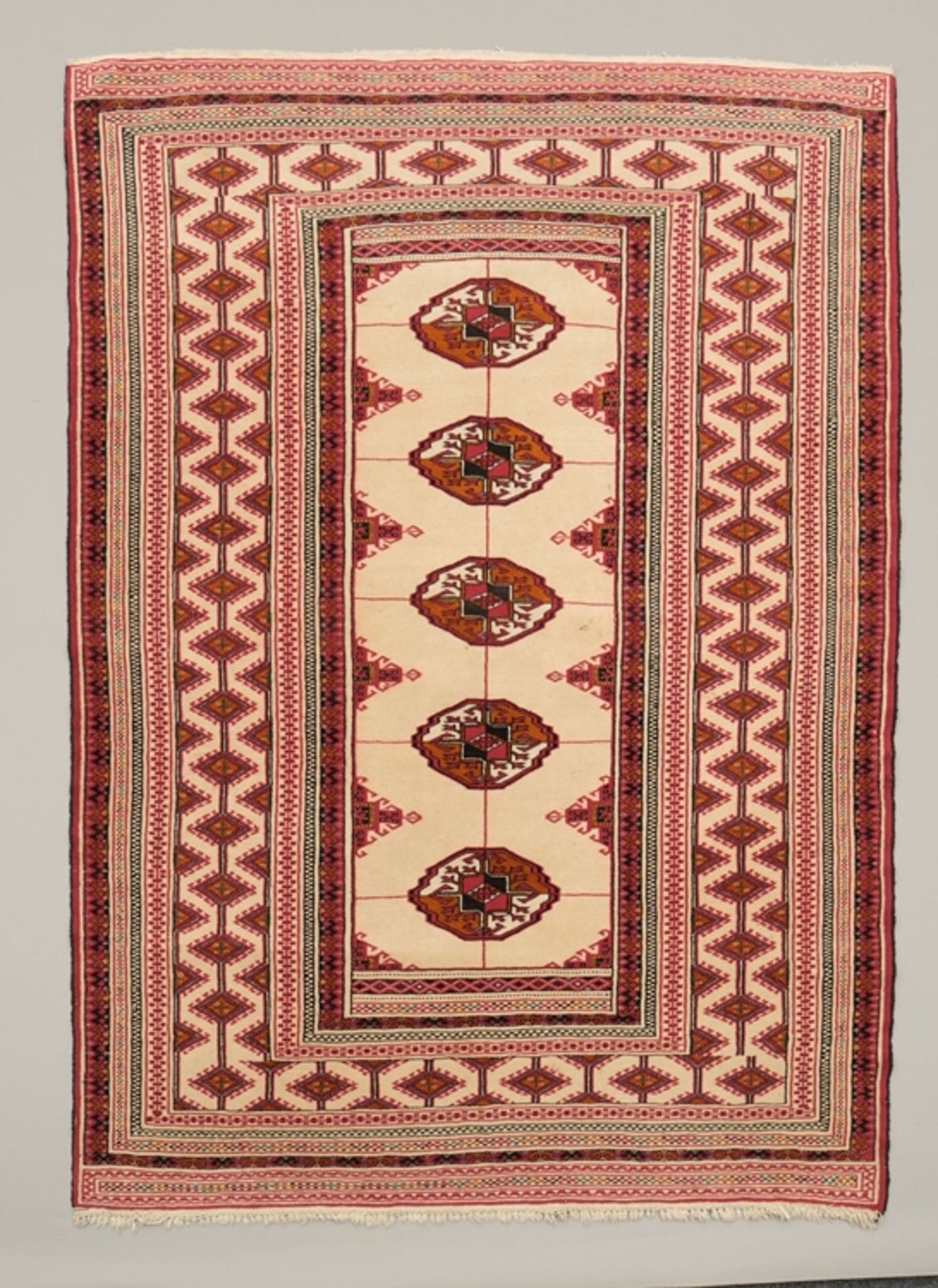 Tekke-Buchara, Turkmenien, sehr feine Knüpfung, ca. 1.48 x 1.06 m