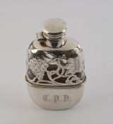 Flachmann, Silber 925, um 1904, Silber und farbloses Glas, Weinlaubdekor, Monogramm und Jahreszahl,