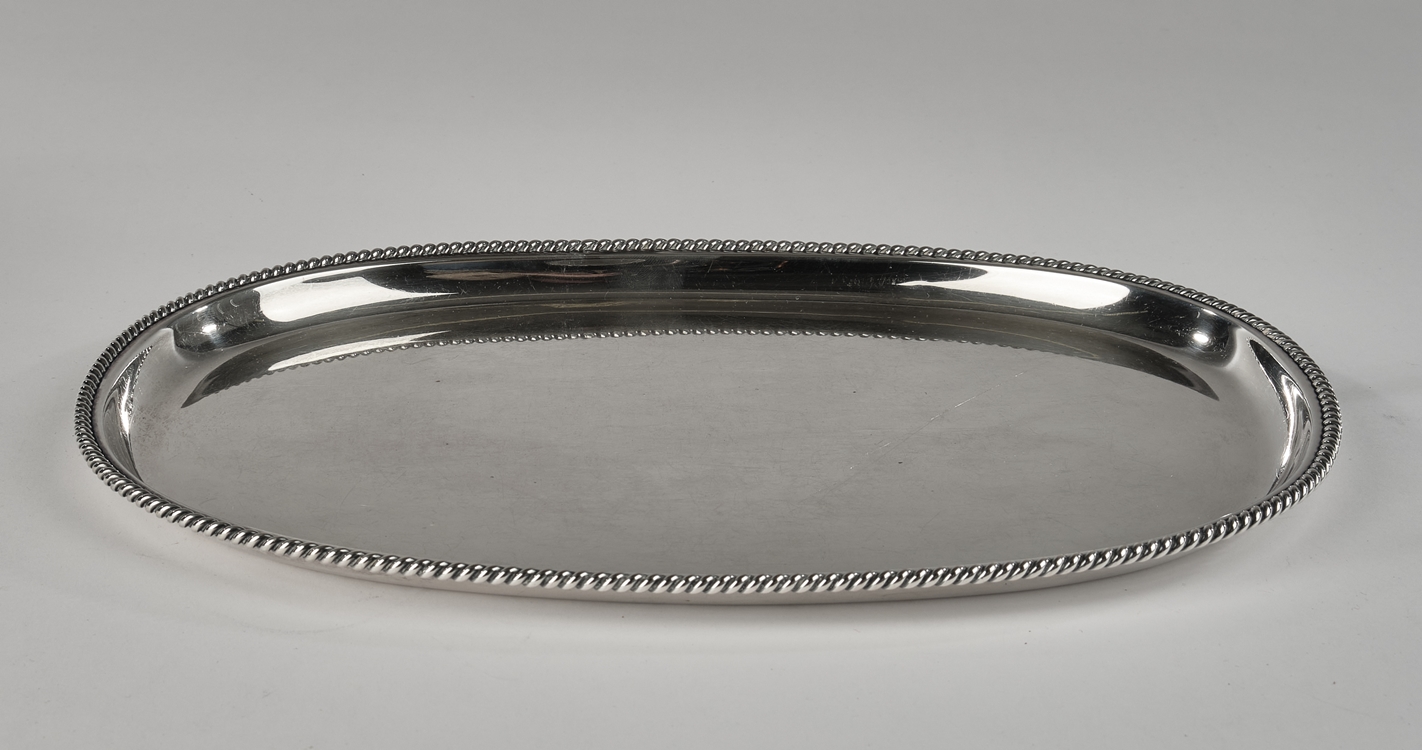 Tablett, Silber 835, Wilkens, oval, Kordelrand, 32 x 23 cm, ca. 486 g, Gebrauchsspuren - Image 2 of 2