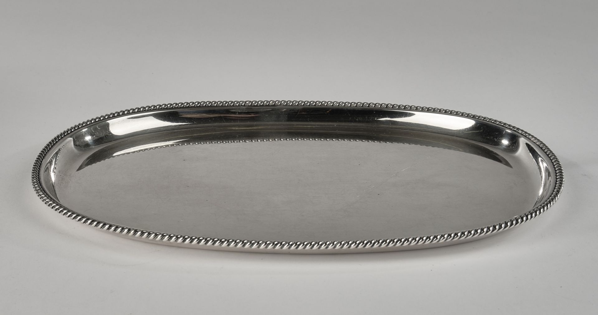 Tablett, Silber 835, Wilkens, oval, Kordelrand, 32 x 23 cm, ca. 486 g, Gebrauchsspuren - Bild 2 aus 2