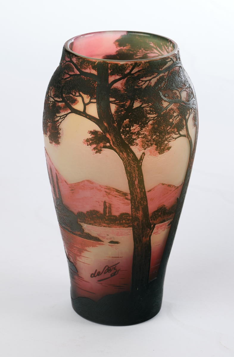 Vase, "Seelandschaft", Cristallerie de Pantin, um 1910, Glas mit farbigem Überfangdekor, Balusterfo