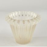 Vase, "Royat", Lalique, farbloses Kristallglas, teils mattiert, am Boden umseitig bezeichnet Laliqu
