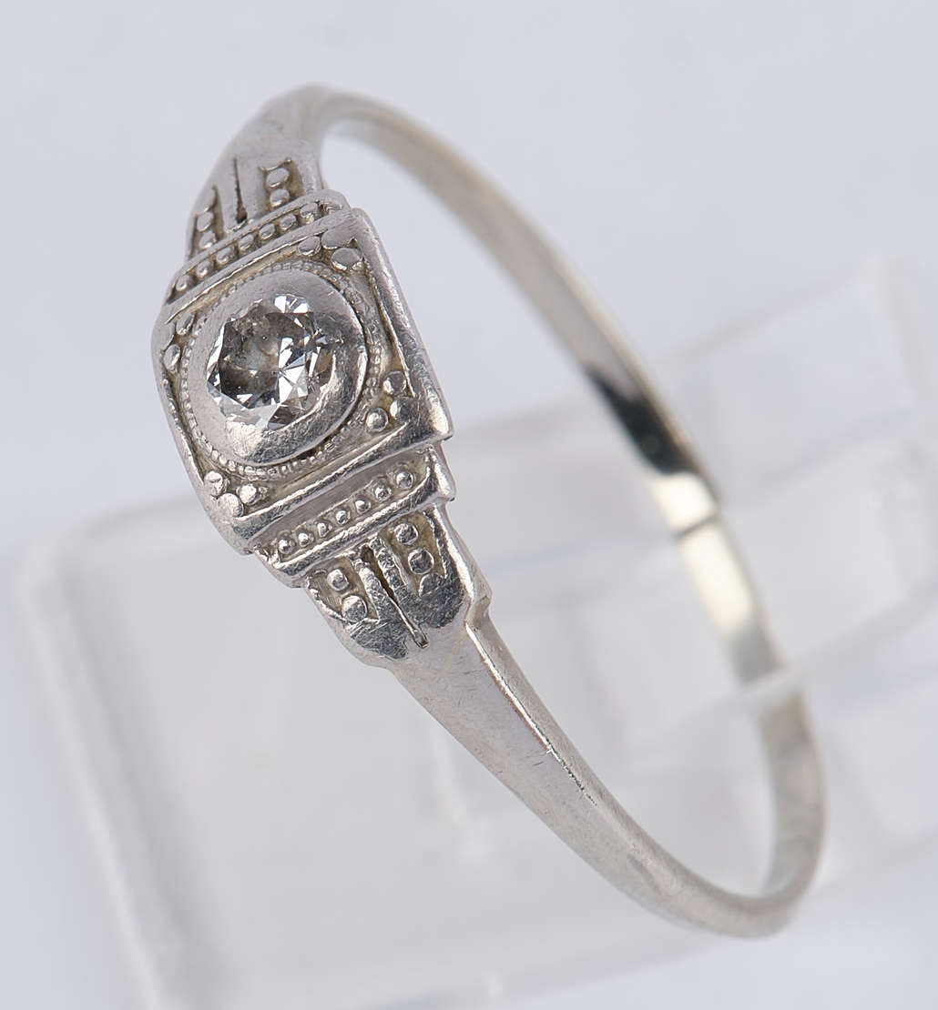 Art Déco Ring, WG 750, zentraler Brillant ca. 0.05 ct., ca. 1.2 g, RM 14 - Image 2 of 3