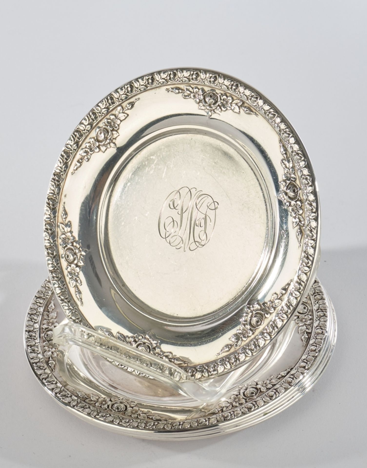 6 Teller, Silber 925, Wallace, Dekor Normandie, Rosenrelief, glatter Spiegel mit graviertem Monogra