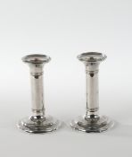 Paar Kerzenleuchter, Silber 925, Birmingham, 1903, S. Greenberg & Co, glatter Rundschaft mit Profil