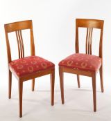 Paar Stühle, Biedermeier, 1. Drittel 19. Jh., Kirschbaum, roter Polsterbezug, H. 84 cm, Gebrauchssp