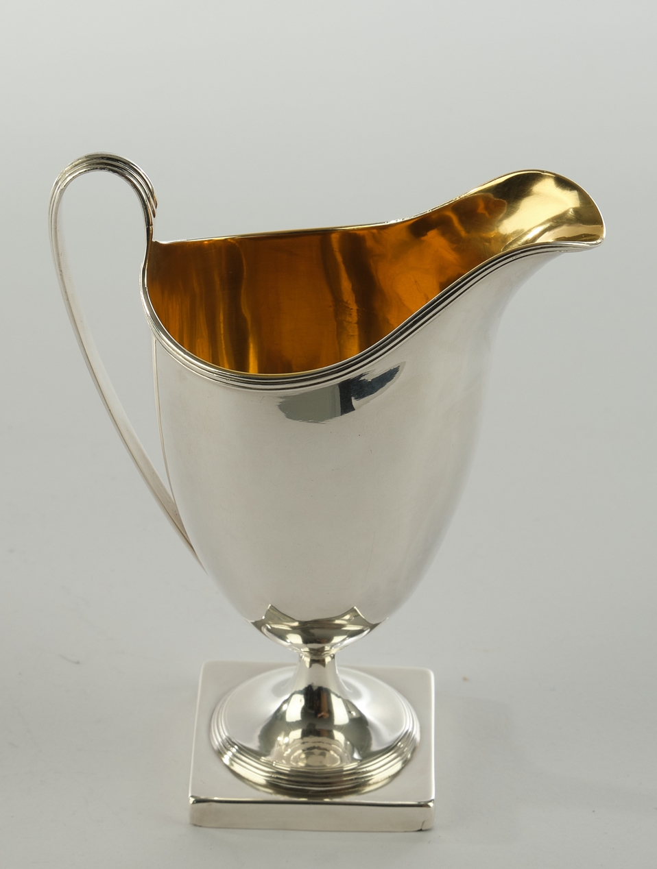 Sahnegießer, Silber 925, London, 1793, Henry Chawner, innen vergoldet, Helmkannenform, schlanker He - Image 2 of 3