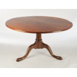 Esstisch / "Carlton House table", England, um 1800, Mahagoni, runde Platte auf dreipassigem Fuß, H.