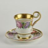 Biedermeiertasse mit Untertasse, Meissen, Schwertermarke, 1817-1824, 1. Wahl, umlaufend bunte Blume