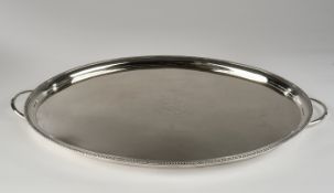 Tablett, Silber/versilbert, 19. Jh., ungemarkt, oval, zwei Handhaben, Spiegel mit graviertem Wappen