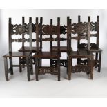 6 Stühle im Stil der Renaissance, Italien, wohl 17. Jh., Nussbaum massiv geschnitzt, H. 110.5 - 117
