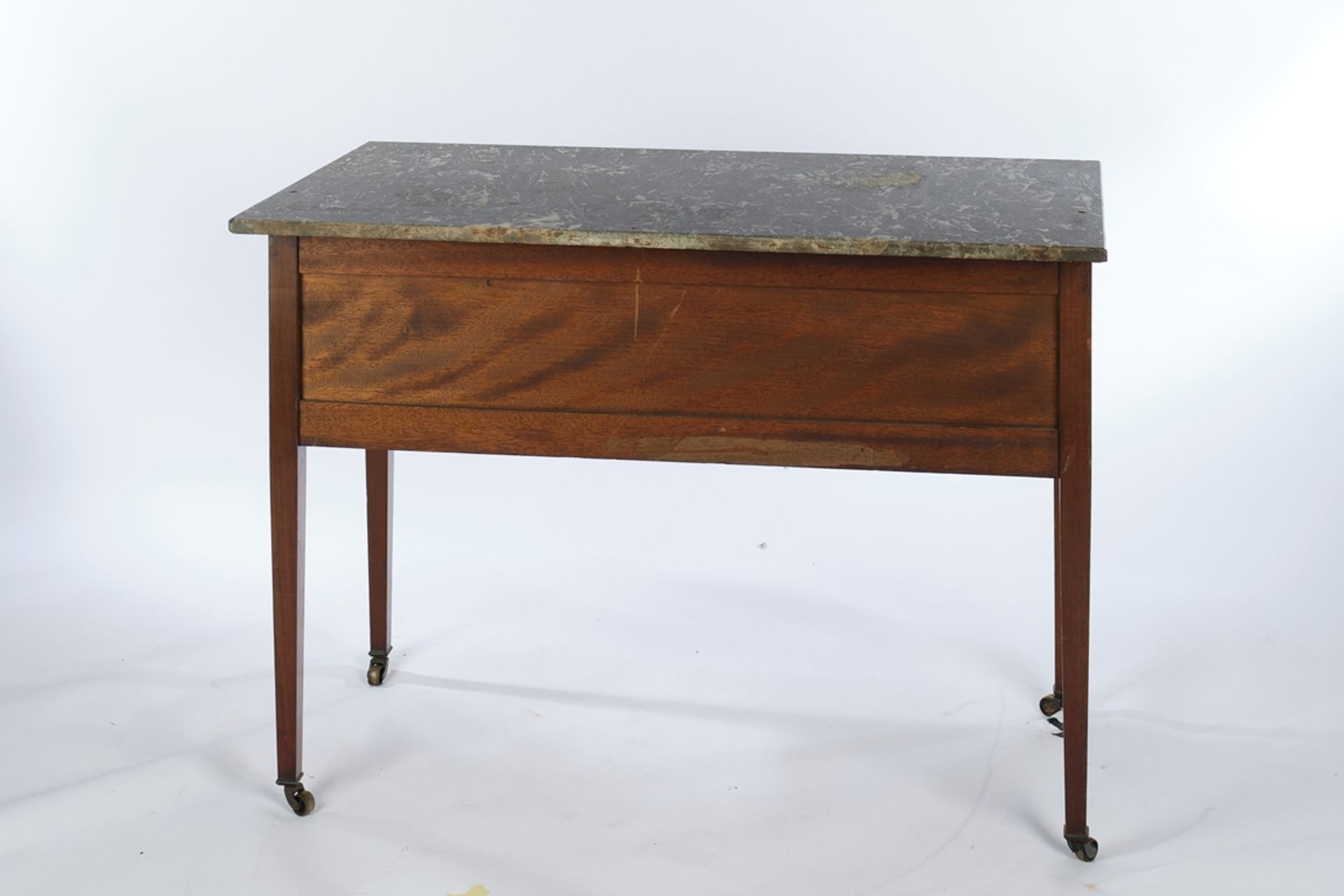 Englische Anrichte / Sideboard, wohl 1. Hälfte 20. Jh., Mahagoni, zweitüriger Korpus mit grau-gemas - Bild 4 aus 4