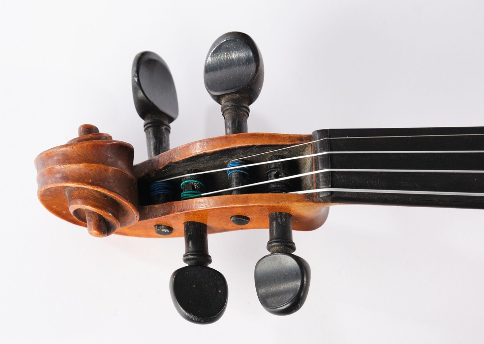 Violine, wohl Replikat, bez. Curletto Anselmo (1888 - 1973), im Korpusboden auf einem Etikett bezei - Bild 5 aus 9