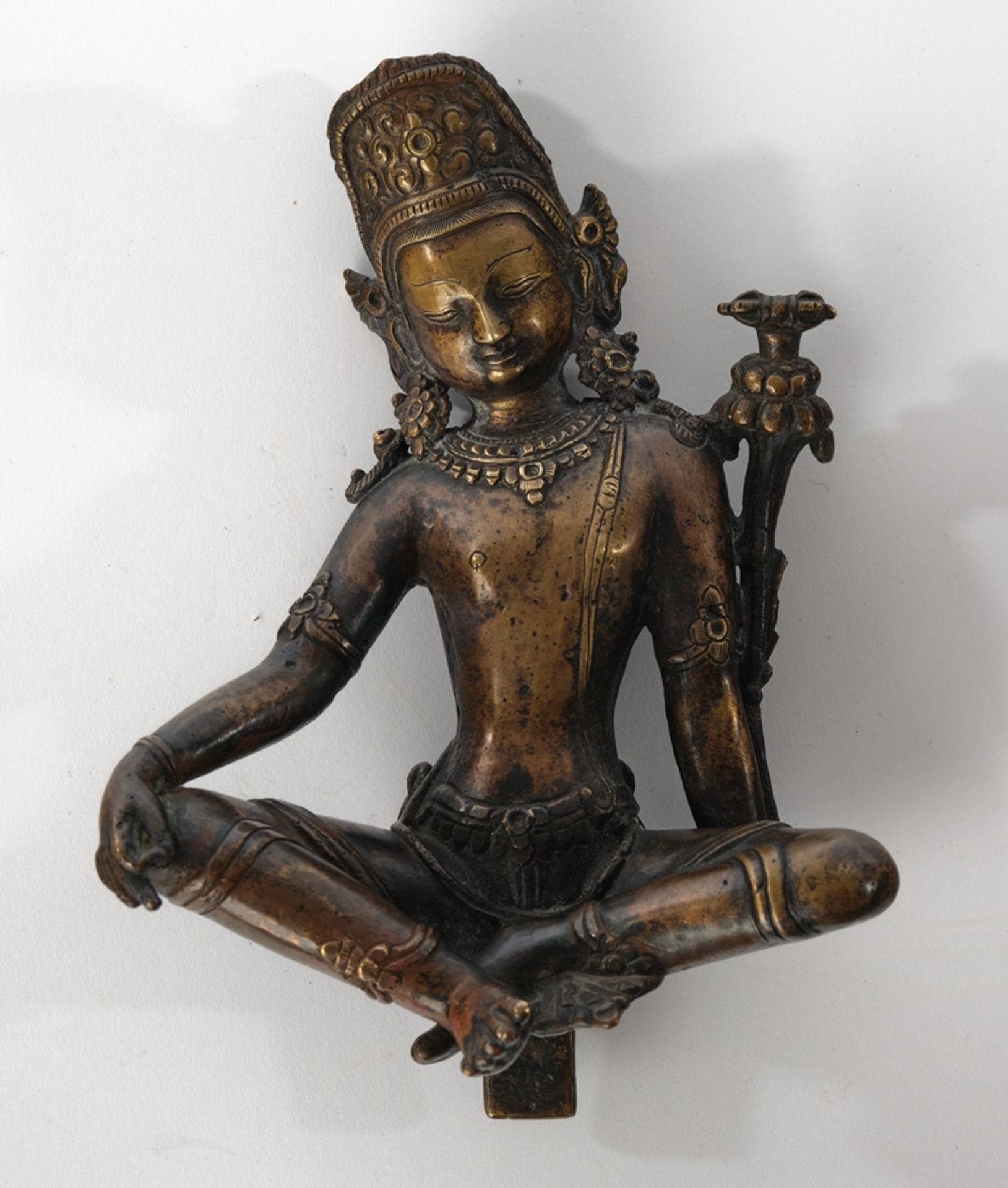 Indra, Nepal, im alten Stil des 13./14. Jh., wohl 20. Jh., Kupfer, vedische Gottheit sitzend in der