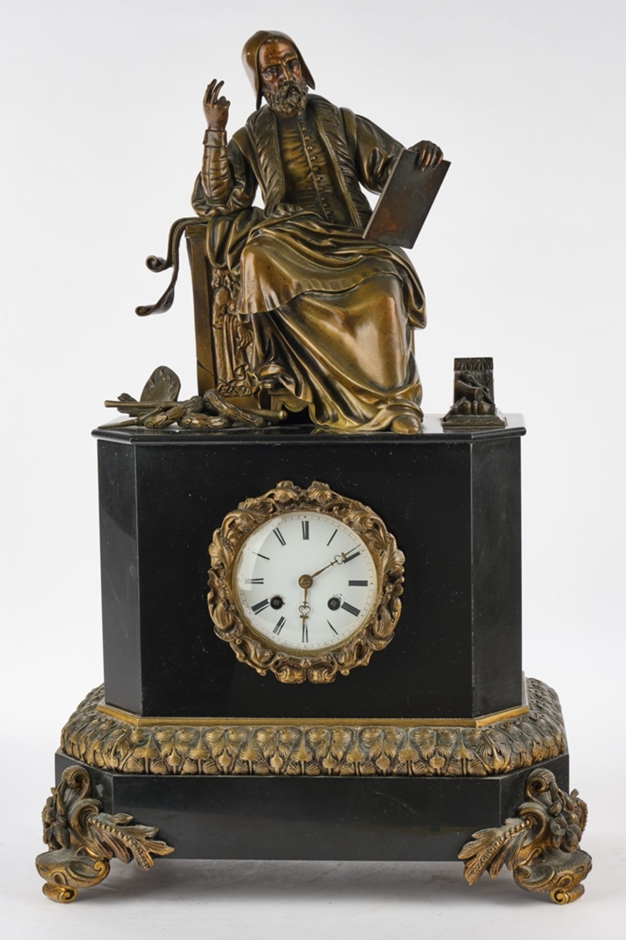 Figurenuhr, "Michelangelo", Frankreich, um 1860, schwarzer Marmor, Bronze, weißes Emailzifferblatt,