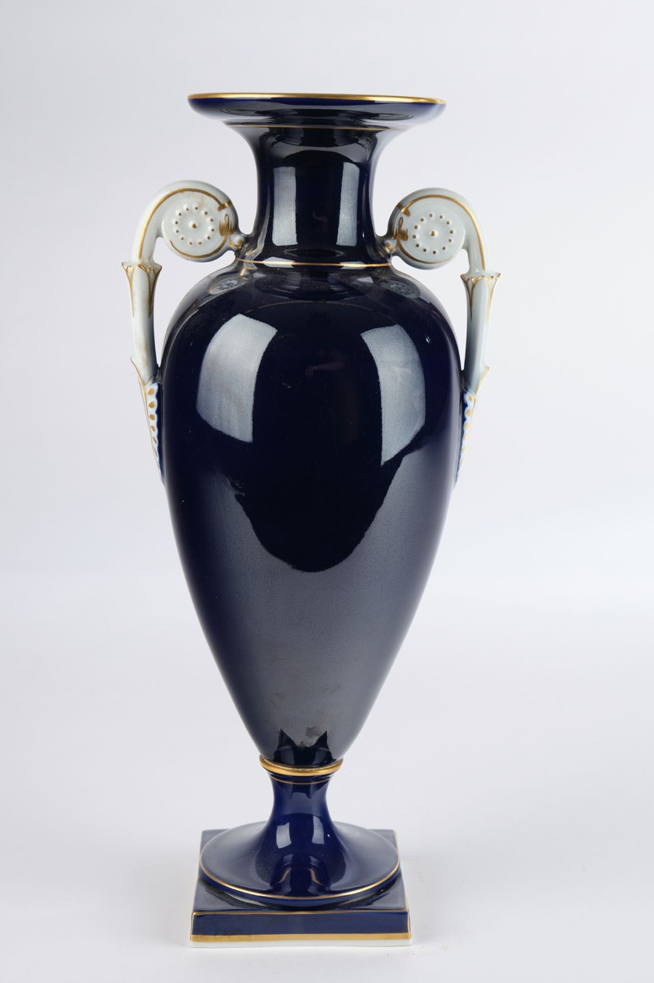 Vase, "Amsterdamer Art", Meissen, Schwertermarke, 2. Wahl, Amphorenform, schauseitige Reserve mit b - Bild 2 aus 3