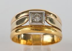 Ring, tricolor, WG/GG/RG 750, nicht gestempelt, 1 zentraler Brillant ca. 0.08 ct., 6.8 g, RM 21