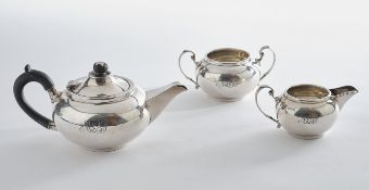 Teekännchen, Sahnegießer, Zuckerschale, Silber 925, Chester, 1912, gebaucht, Ohrenhenkel, je gravie