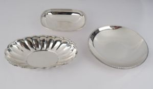 3 Schalen, Silber 830/925, 2x deutsch, 1x Mexiko, verschieden, 2.5 x 13 x 10 cm, 3 x 16.8 x 10.5cm,