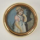 Dose mit Miniaturporträt, "Mädchen mit Hut", Frankreich, um 1800-1825, Elfenbein, Gouache hinter Gl
