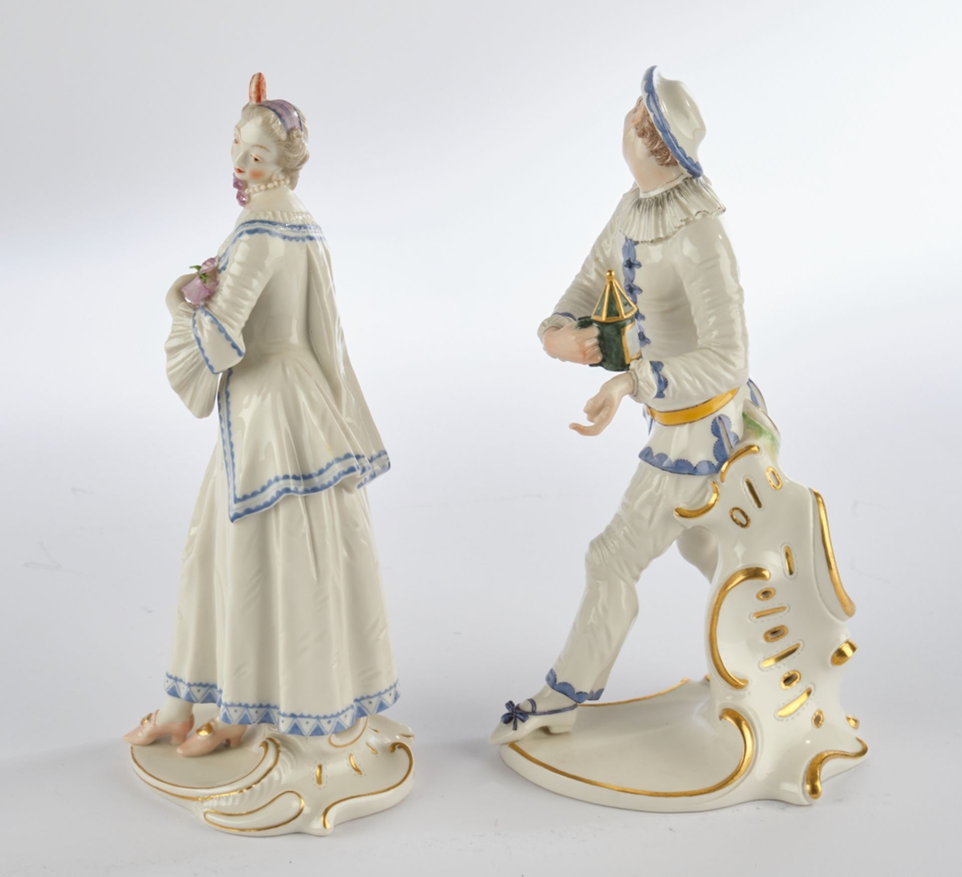 2 Porzellanfiguren, "Pierrot", "Lucinda", Nymphenburg, Modellnummern 54/0 und 69/3, polychrom und g - Bild 3 aus 3