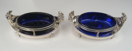 Paar Jardinièren, Silber 925, London, 1880, Dobson & Sons, ovale Form mit seitlichen Bocksprotomen,