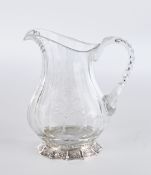 Krug, Silber 800, Wilhelm Weinranck, Hanau, Gefäß aus farblosem Kristallglas mit Blüten- und Ranken
