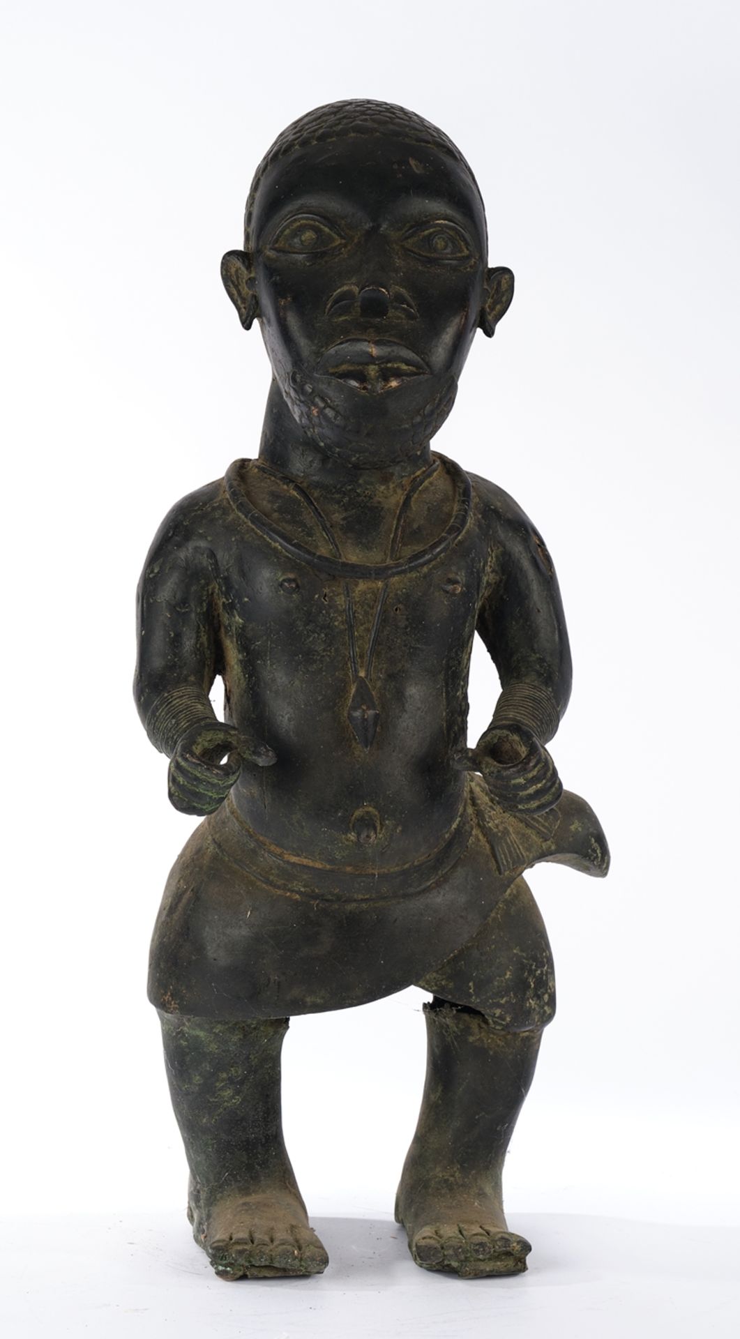 Figur, "Stehender Mann", Benin, Afrika, Bronze, dunkel patiniert, 58 cm hoch.