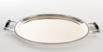 Tablett, Silber 835, Belgien, Coq de Bruyère, oval, Rand mit Blattstab, glatter Spiegel, zwei schwa