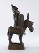 Figur, "Krieger auf Esel sitzend", Benin, Afrika, Bronze, dunkel patiniert, 37 cm hoch.