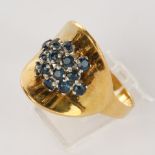 Ring, GG, 750, mit Saphiren, ca. 5.3 g, RM 55.5