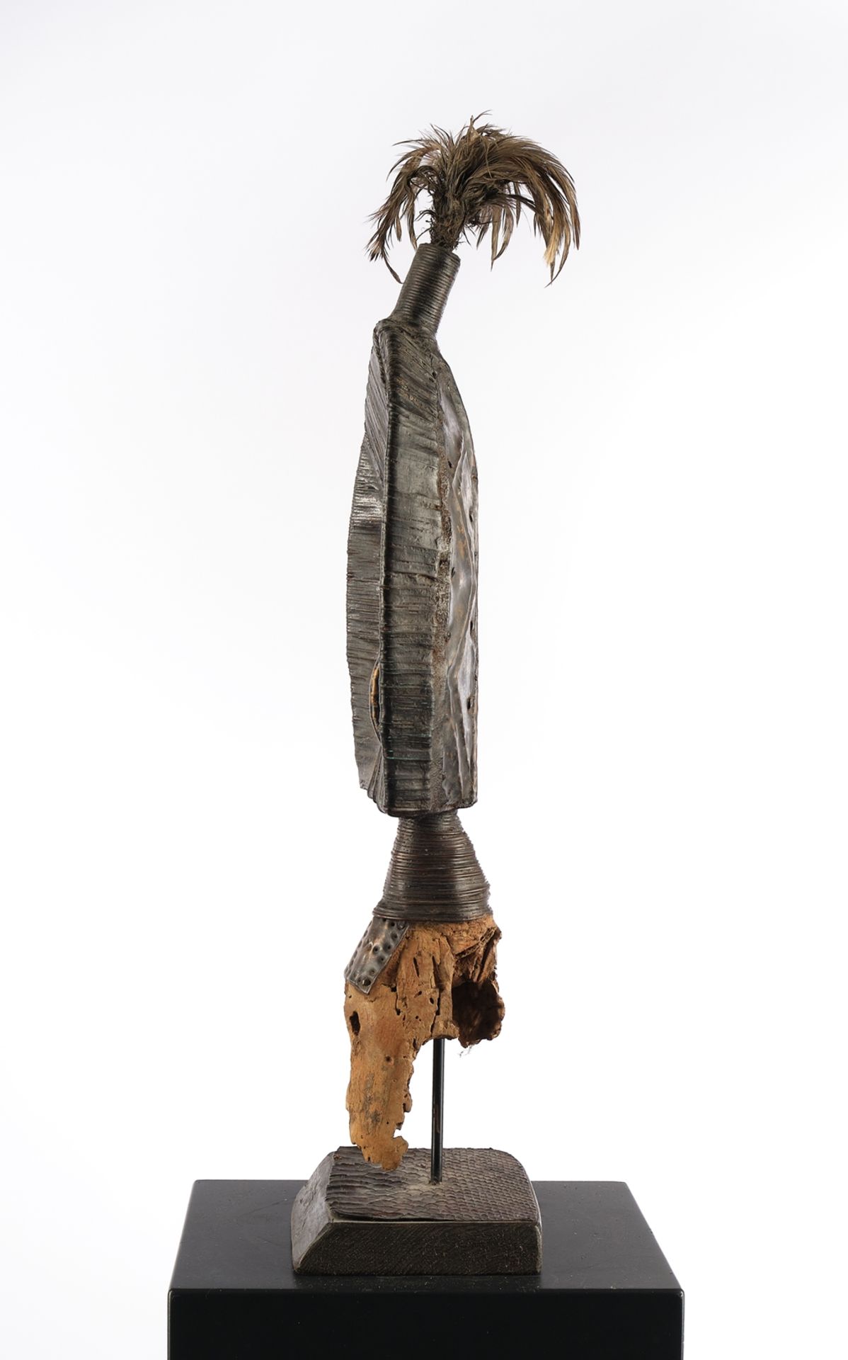 Reliquienfigur, Bakota, Gabun/Kongo, Afrika, Grabwächter aus Holzkern mit Metallumwicklung, Messing - Bild 2 aus 4