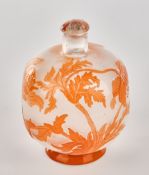 Flakon, Emile Gallé, Nancy, um 1905, Glas, orangefarbener Überfangdekor mit Mohnblüten, blanker Fon