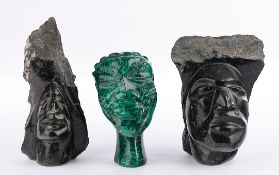 3 Steinarbeiten, "Köpfe", 20. Jh., 2x Onyx, 1x Malachit, 15.5-21 cm hoch