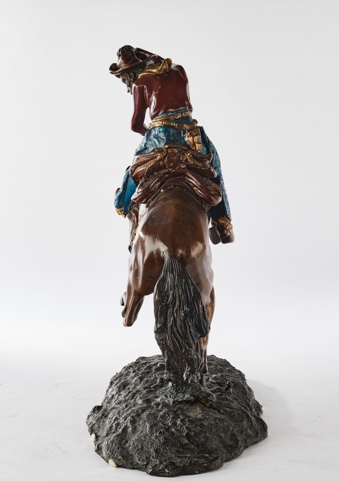 Bronze, farbig gefasst, "Cowboy auf scheuendem Pferd (Schlange)", H. ca. 50 cm - Bild 4 aus 4