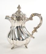 Mokkakanne, Silber 925, Bruckmann, Barockform, auf vier Füßchen, 19 cm hoch, ca. 361 g, Dellen