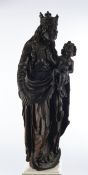 "Mondsichelmadonna mit Jesuskind", Niederrhein/Westfalen, 16. Jh., Eiche geschnitzt, abgelaugte Fas