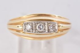 Ring, GG 585, 3 Diamanten in WG gefasst, zus. ca. 0.14 ct., ca. 3.9 g, RM 54.5