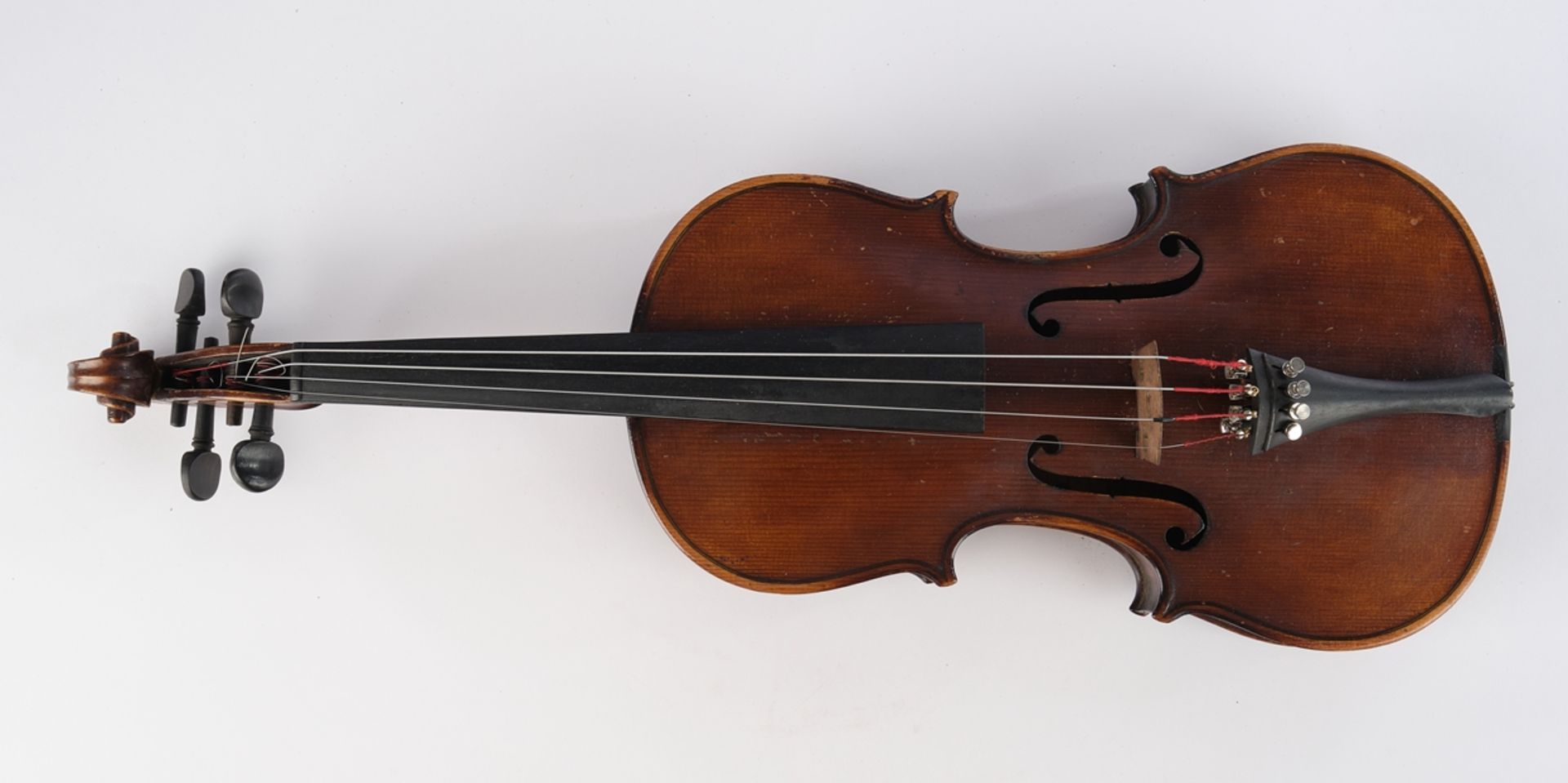 Violine, brauner Holzkorpus, unbezeichnet, 60 cm lang, mit Bogen und Koffer, Alters- und Gebrauchss - Bild 4 aus 8