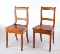Paar Stühle, deutsch, Ende 19. Jh., Kirschbaum, Brettsitze, 86 cm hoch, restauriert