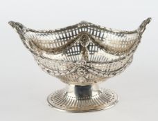 Korbschale, Silber 925, London, 1895, Charles Stuart Harris, oval, auf Fuß, umlaufende Lorbeergirla