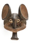 Kopfaufsatz, "Elefant", Bamileke, Kamerun, Afrika, stilisierter Elefantenkopf aus Holz, patiniert, 
