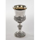 Pokal, Silber, 12-lötig, Hannover, 1849, Knauer, glatter Teil der Kuppa mit Widmungsinschrift "Dem